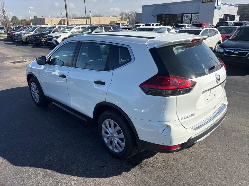 Used 2017 Nissan Rogue S image 5