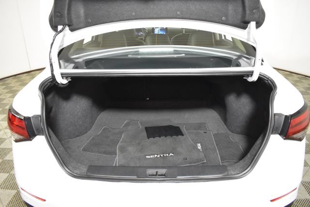 Certified 2025 Nissan Sentra SR w/ SR Premium Package FWD image 31