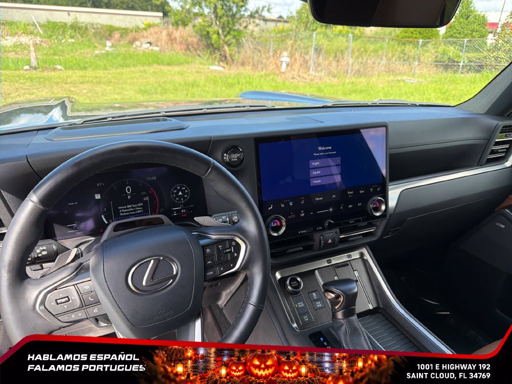 Used 2025 Lexus GX 550 w/ Cold Area Package AWD/4WD image 15