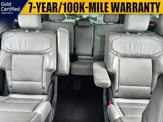 Used 2025 Ford Expedition Platinum w/ Driver's Package AWD/4WD image 16