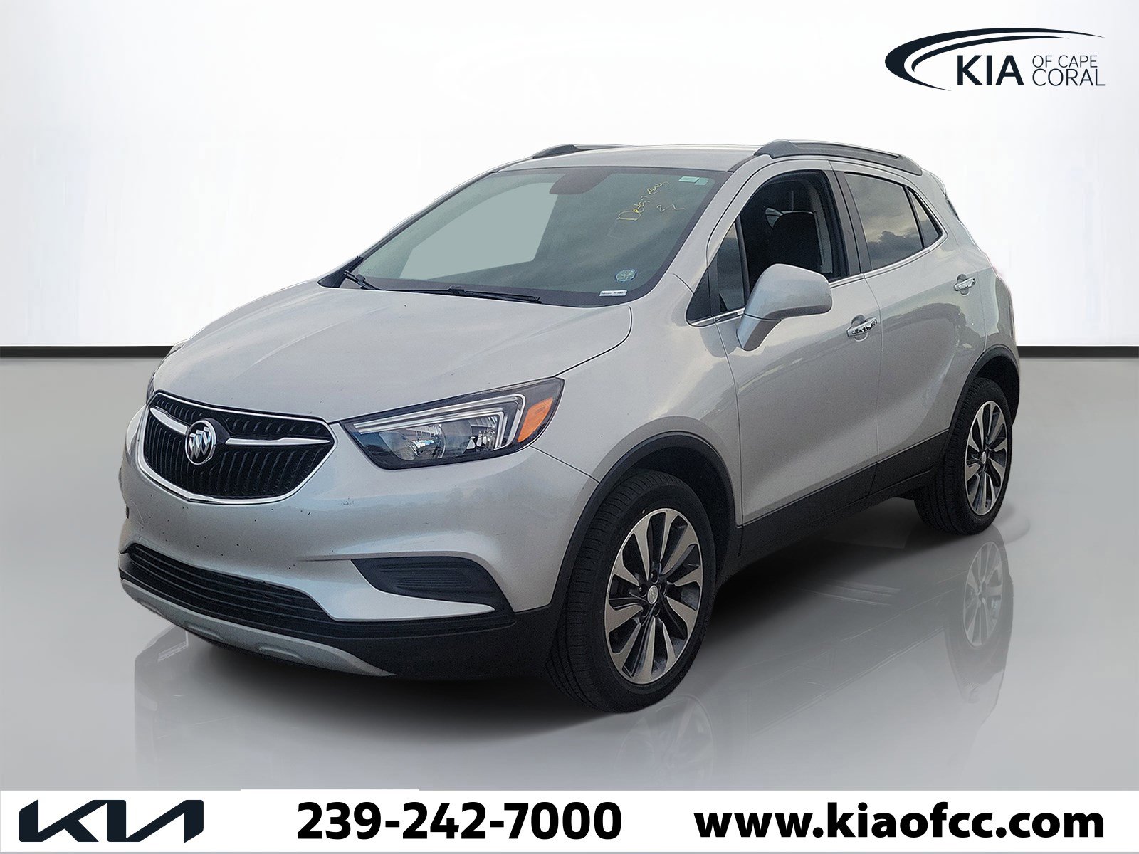 Used 2022 Buick Encore Preferred w/ Safety Package AWD/4WD image 3