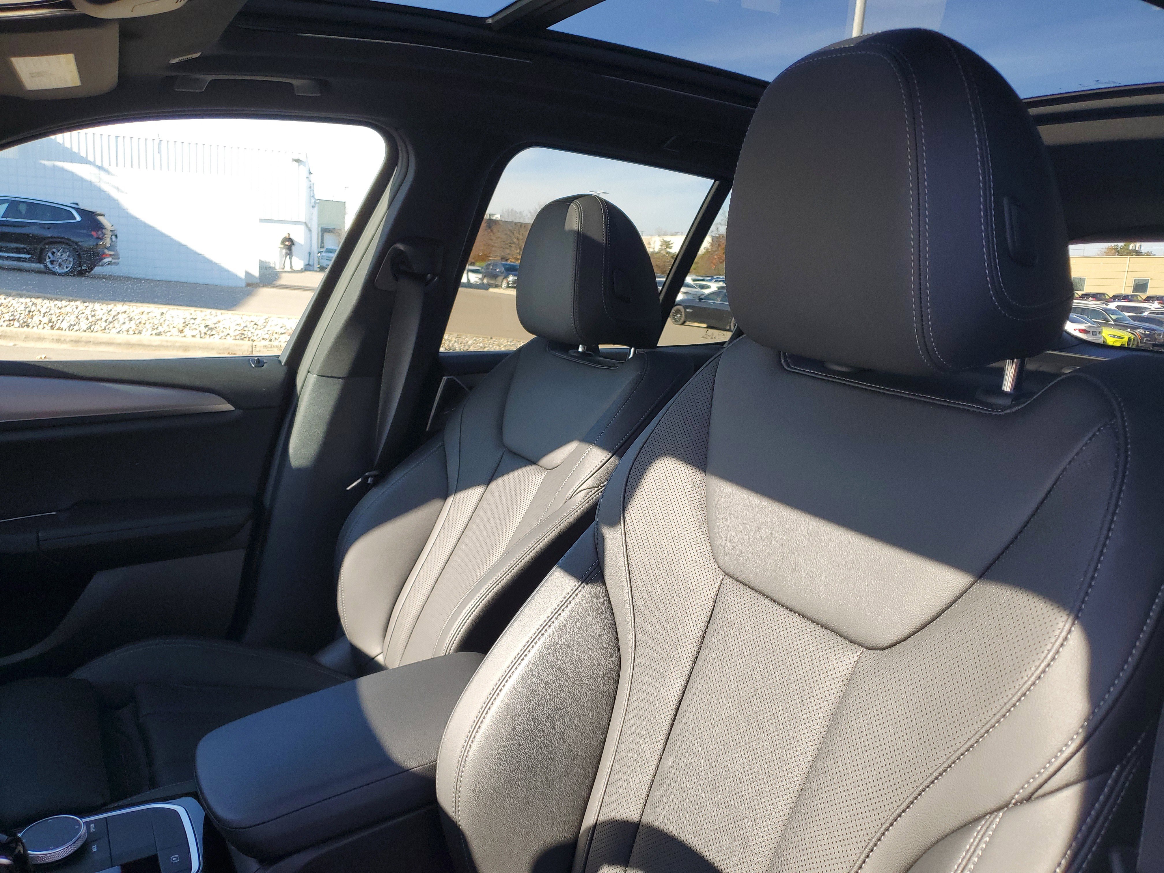 Certified 2023 BMW X3 xDrive30i w/ M Sport Package image 7