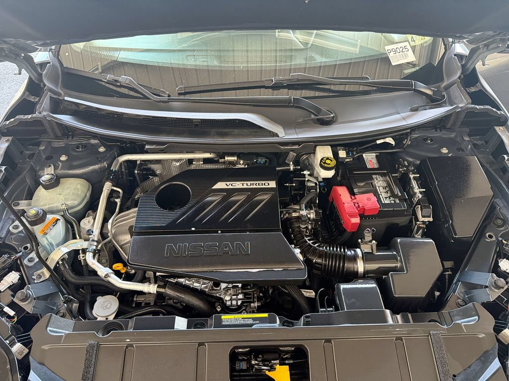 Used 2024 Nissan Rogue SV AWD/4WD image 17