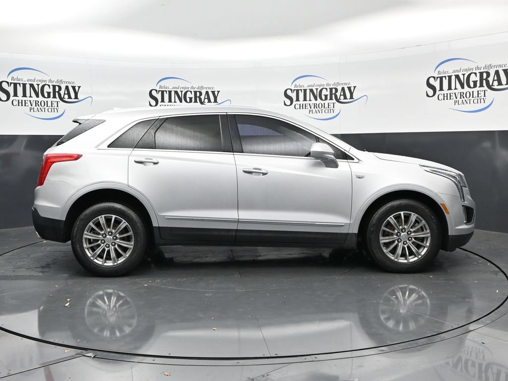 Used 2018 Cadillac XT5 Luxury w/ Driver Awareness Package FWD image 8