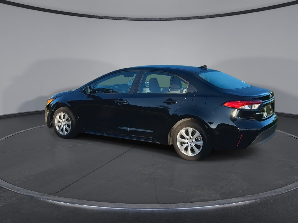 Used 2025 Toyota Corolla LE w/ Convenience Package FWD image 6