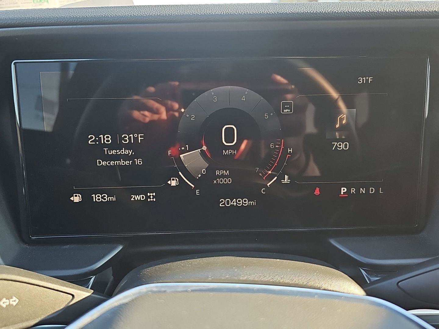 Used 2025 GMC Terrain Elevation image 22