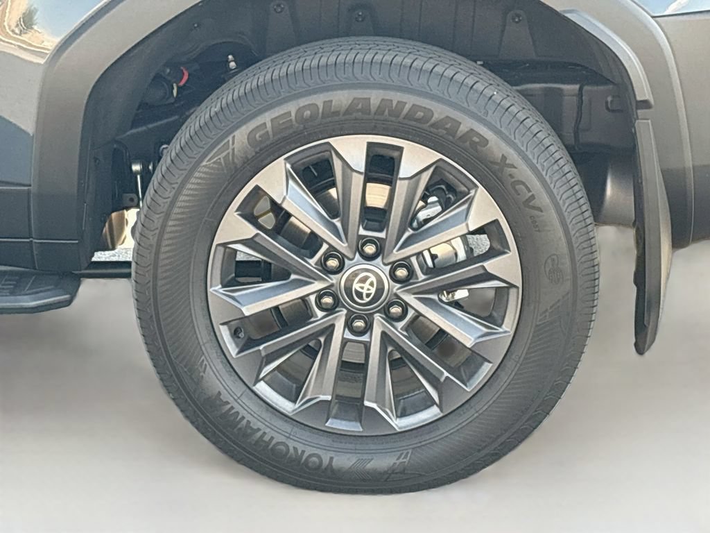 Certified 2026 Toyota Land Cruiser w/ Premium Package AWD/4WD image 31