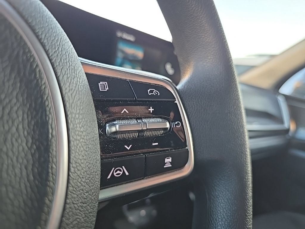 Certified 2024 Kia Sorento LX FWD image 17