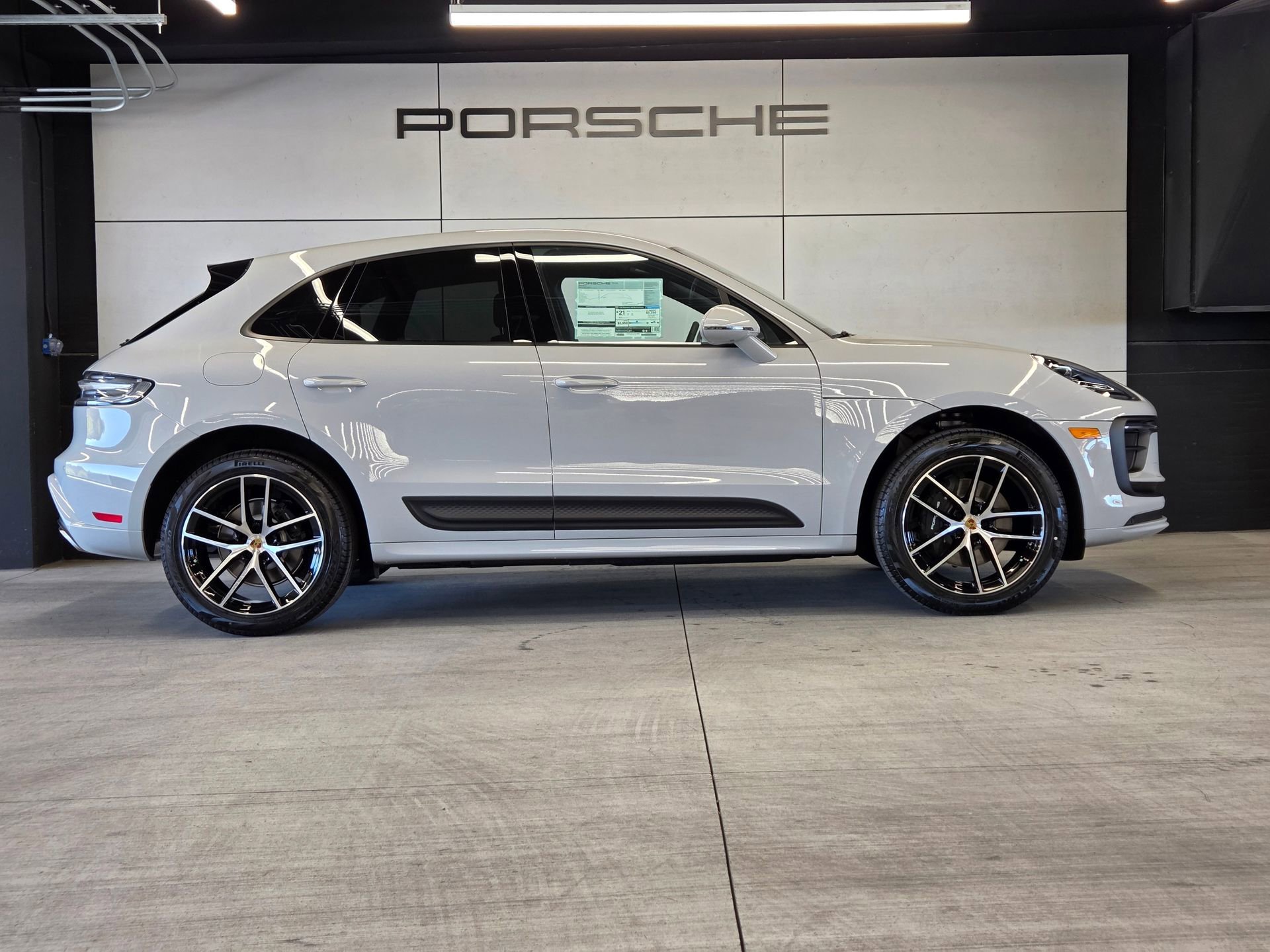 New 2026 Porsche Macan AWD/4WD image 27