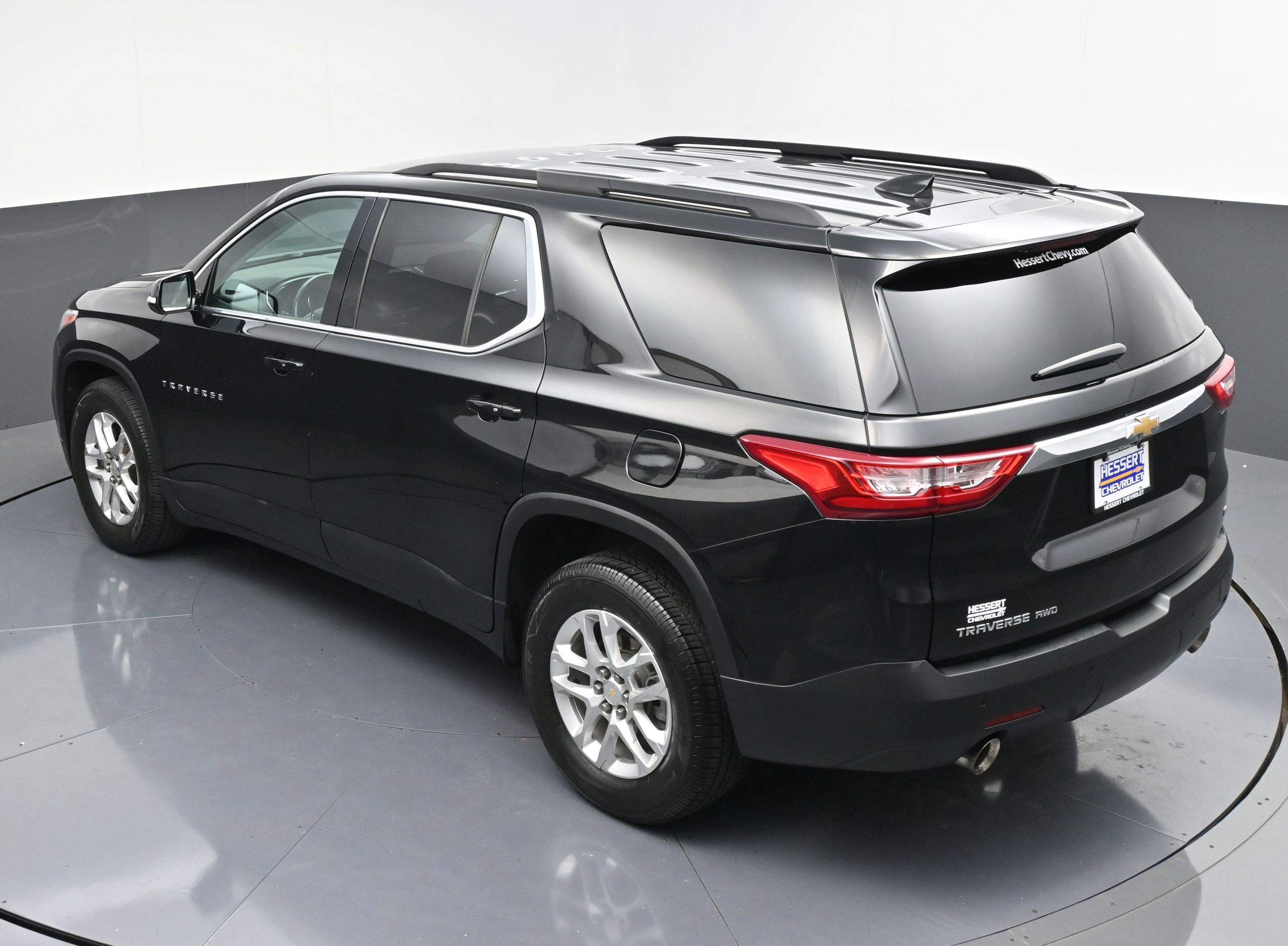 Used 2020 Chevrolet Traverse LT AWD/4WD image 47