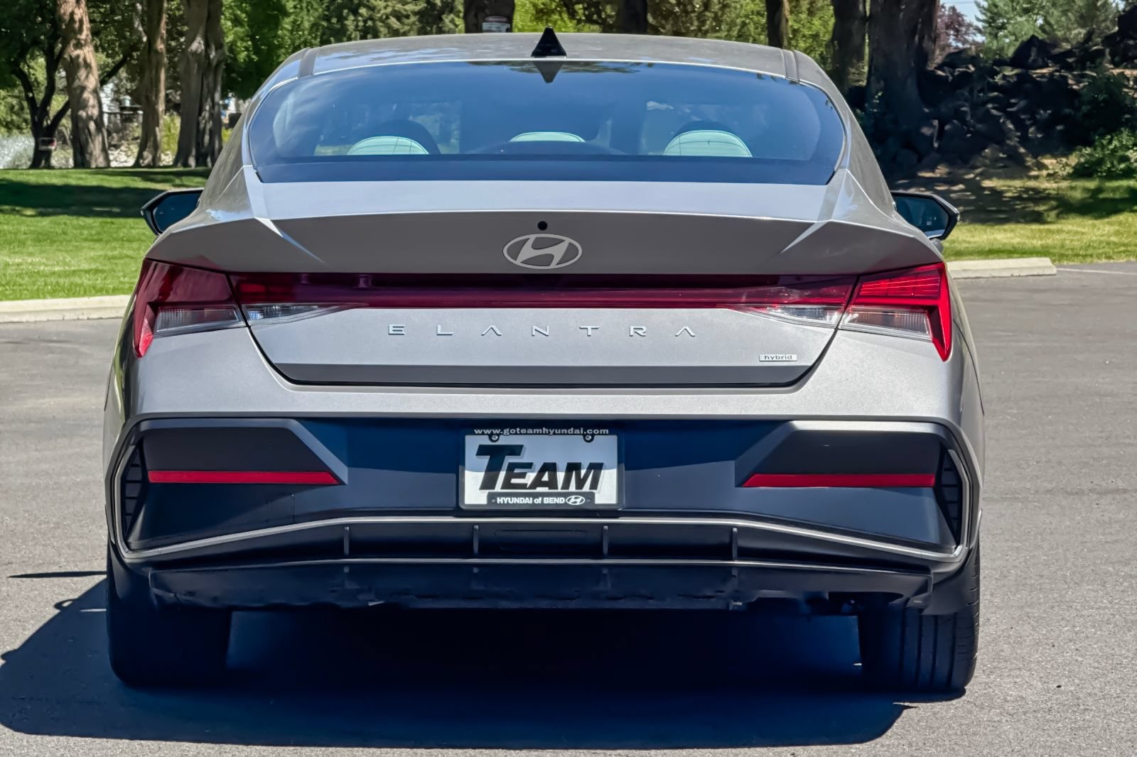Used 2025 Hyundai Elantra Limited FWD image 5