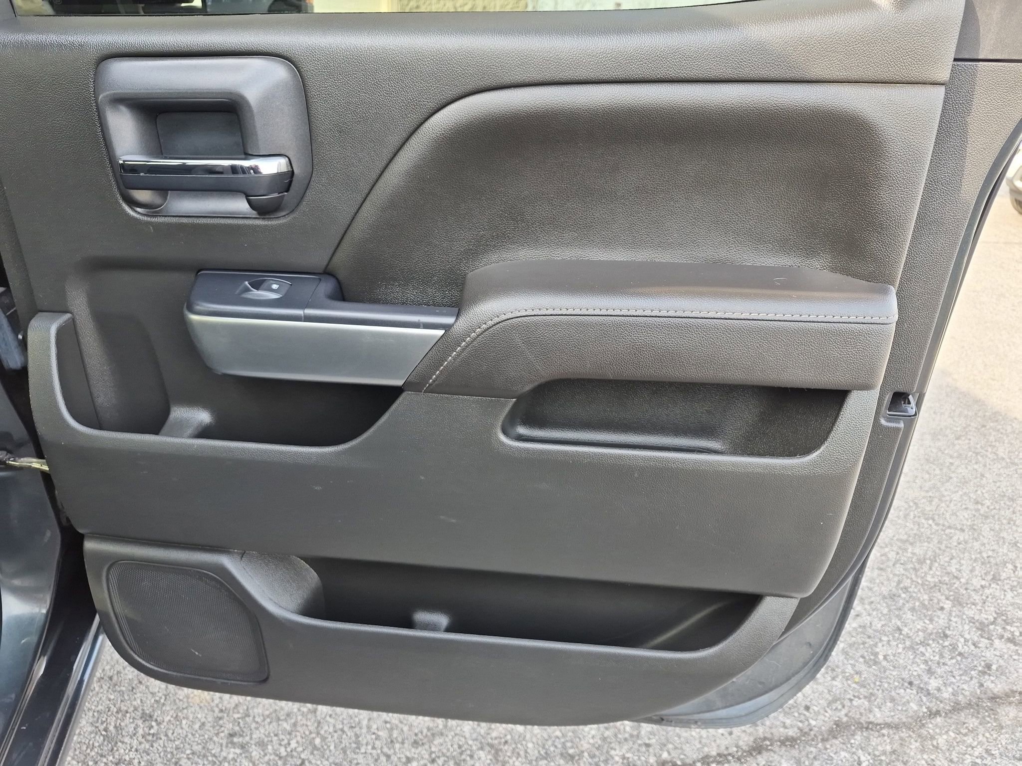 Used 2017 Chevrolet Silverado 1500 LT w/ Max Trailering Package image 28