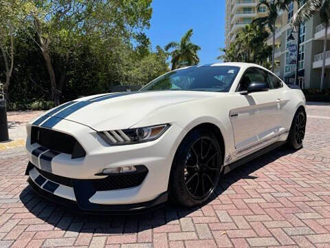 Used 2020 Ford Mustang Shelby GT350 w/ Technology Package image 1