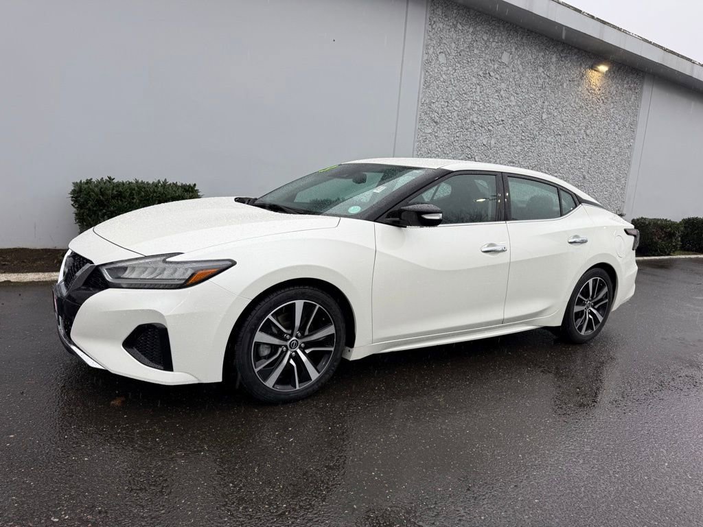 Used 2023 Nissan Maxima SV w/ Floor Mat Group image 2