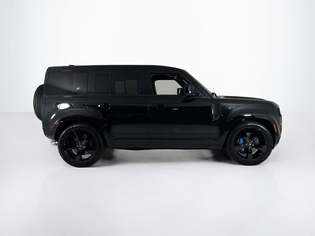 Used 2022 Land Rover Defender 110 V8 image 6