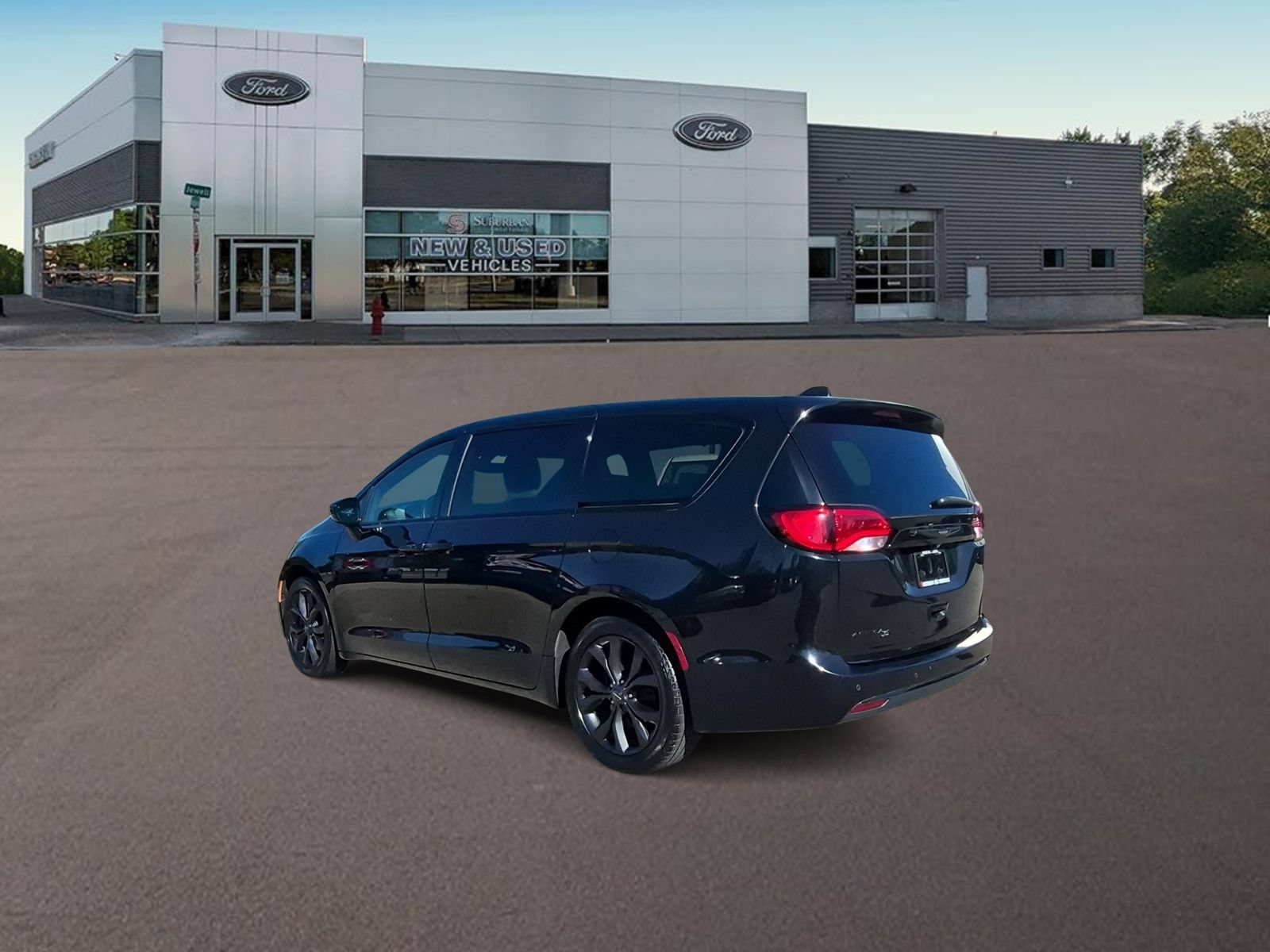 Used 2019 Chrysler Pacifica Touring Plus w/ S Appearance Package FWD image 7