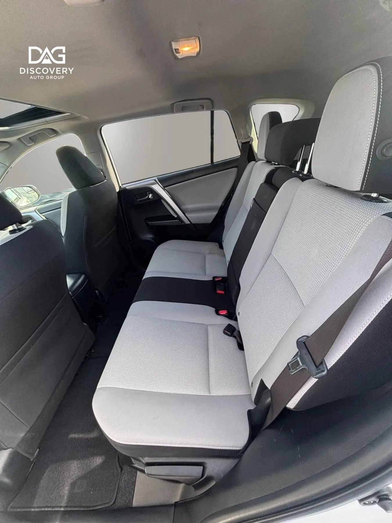Used 2017 Toyota RAV4 XLE w/ Carpet Mat Package AWD/4WD image 18