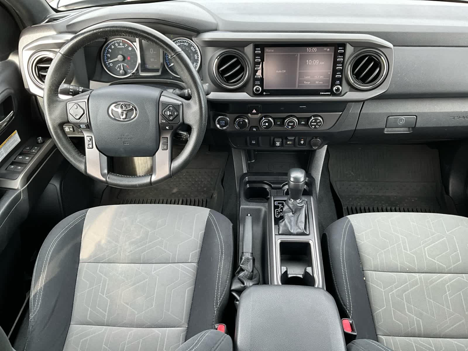 Used 2020 Toyota Tacoma 4x4 Double Cab image 10