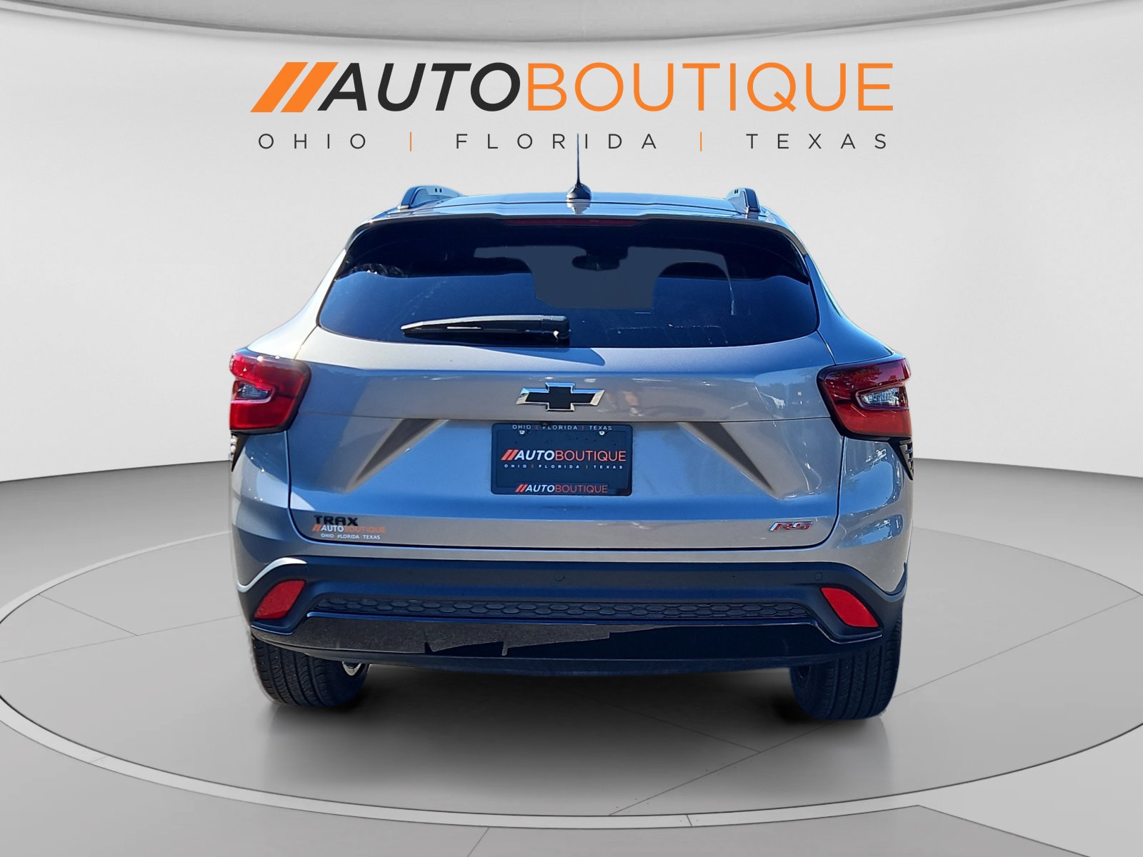 Used 2025 Chevrolet Trax RS w/ Sunroof Package FWD image 4