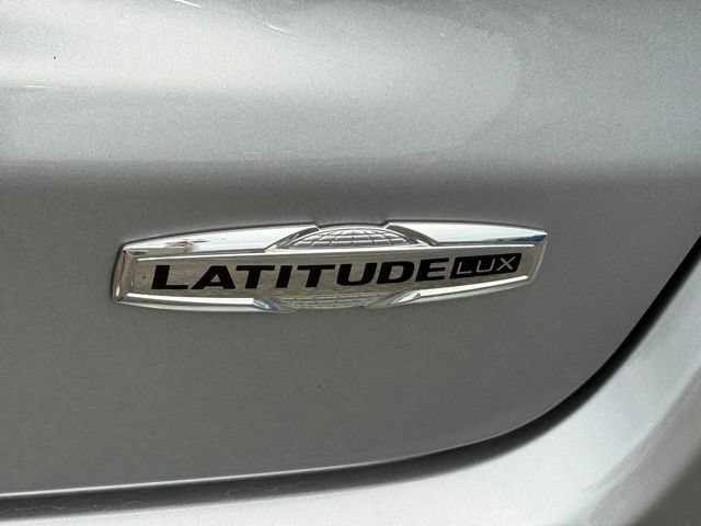 Used 2022 Jeep Compass Latitude AWD/4WD image 30