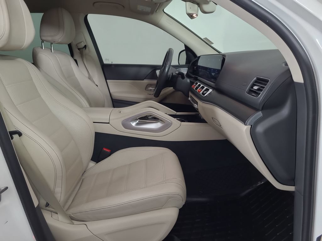Used 2020 Mercedes-Benz GLS 450 4MATIC image 23