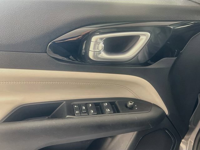 Used 2022 Jeep Compass Limited AWD/4WD image 12