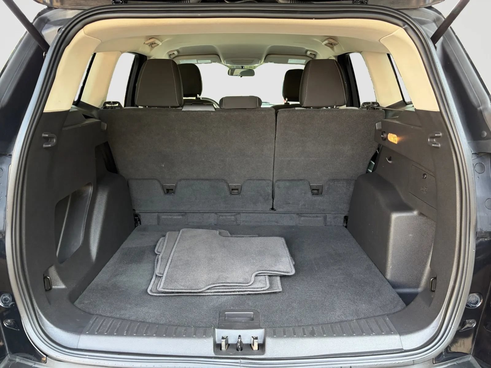 Used 2019 Ford Escape SE AWD/4WD image 15