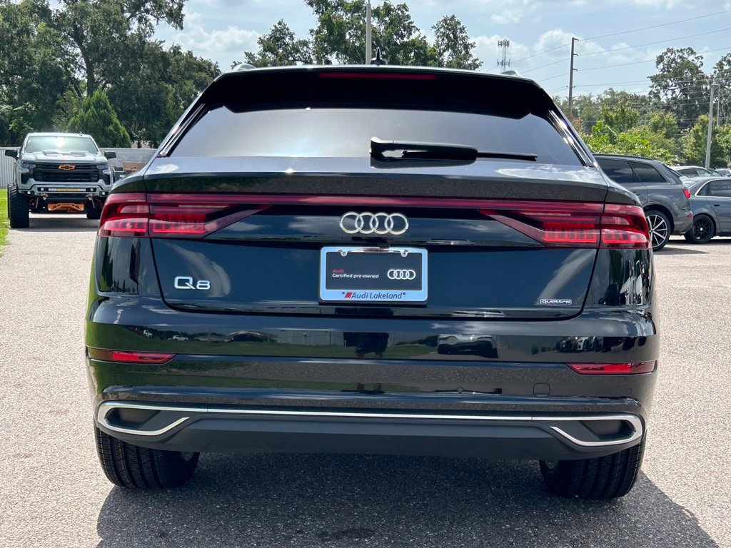 Used 2023 Audi Q8 Premium w/ Convenience Package AWD/4WD image 4