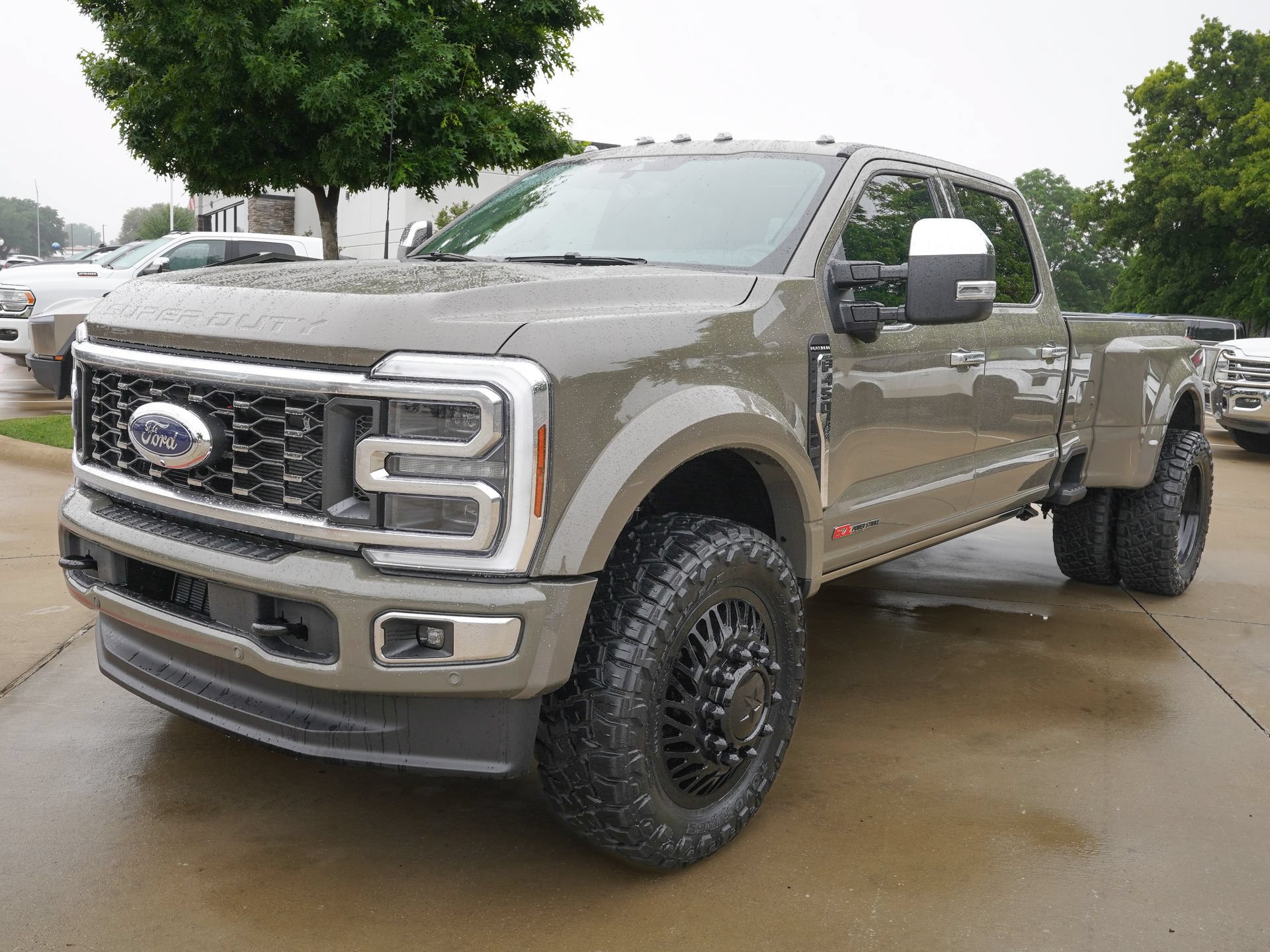 Used 2026 Ford F450 Platinum w/ Platinum Plus Package AWD/4WD image 7