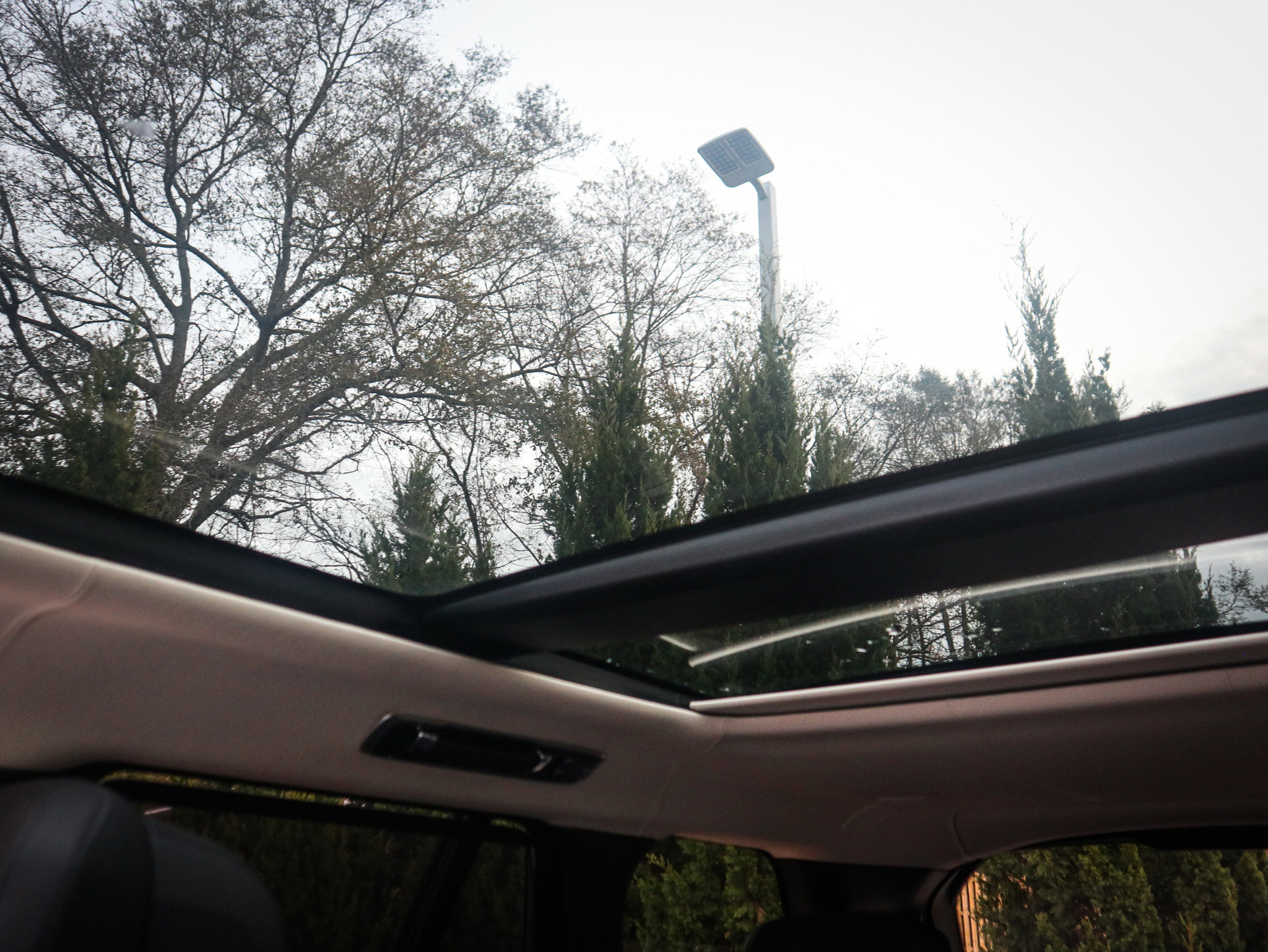 Used 2025 Land Rover Range Rover Autobiography image 28