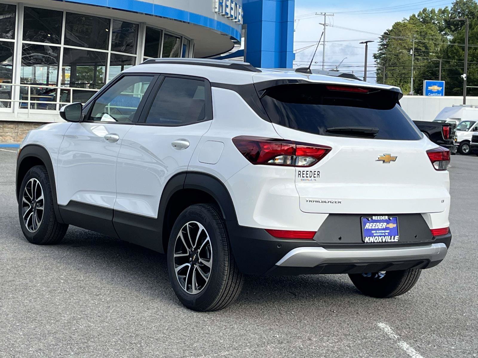 New 2026 Chevrolet TrailBlazer LT w/ Convenience Package FWD image 5