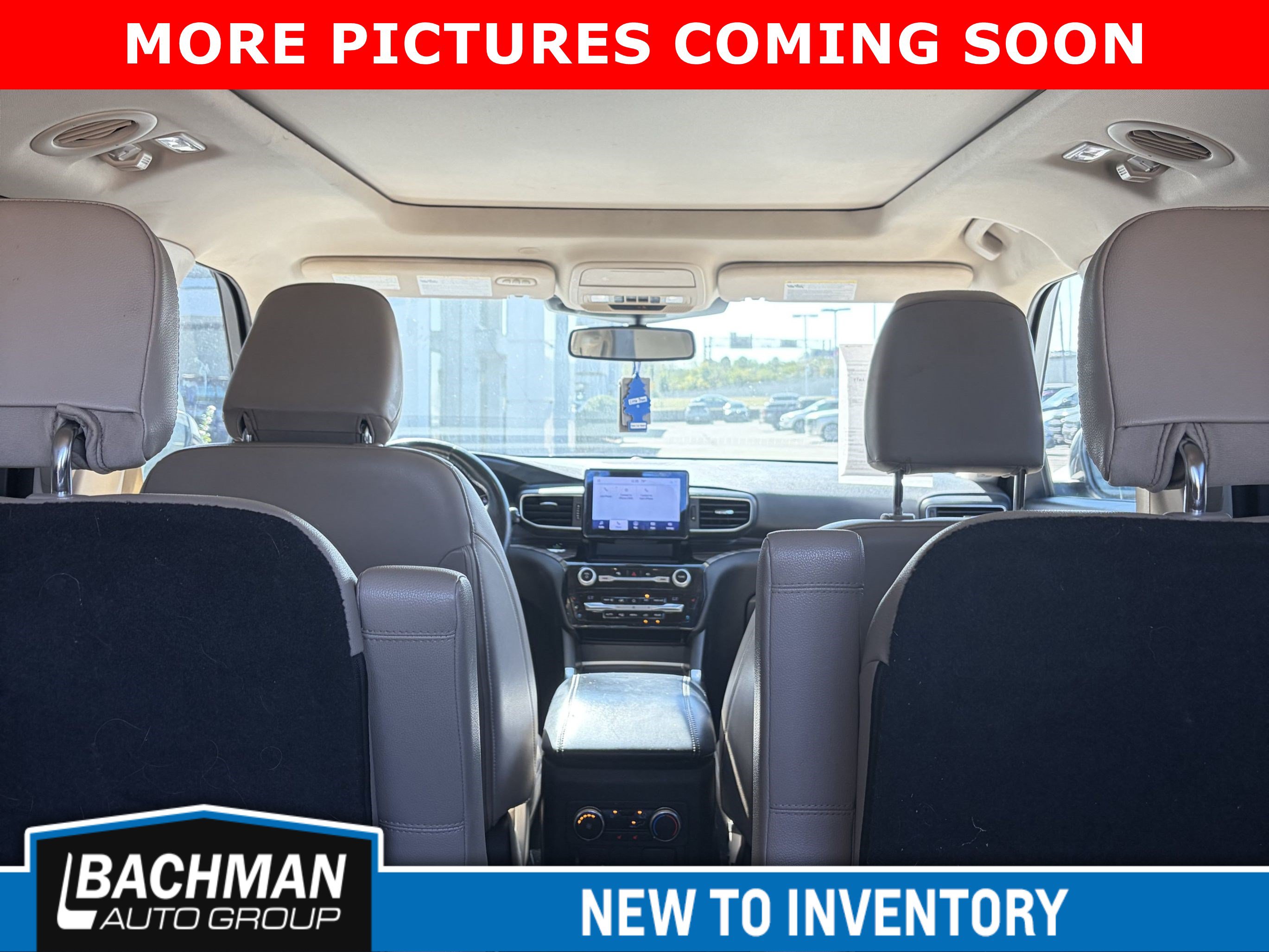 Used 2021 Ford Explorer Limited w/ Equipment Group 301A AWD/4WD image 8