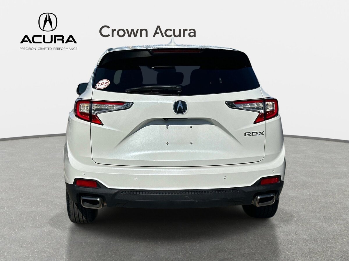 Used 2023 Acura RDX w/ Technology Package FWD image 4
