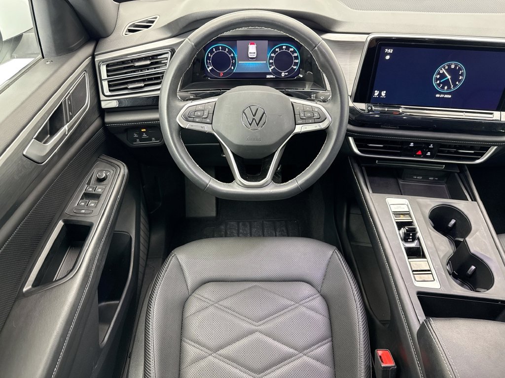 Used 2024 Volkswagen Atlas Cross Sport SE FWD image 10