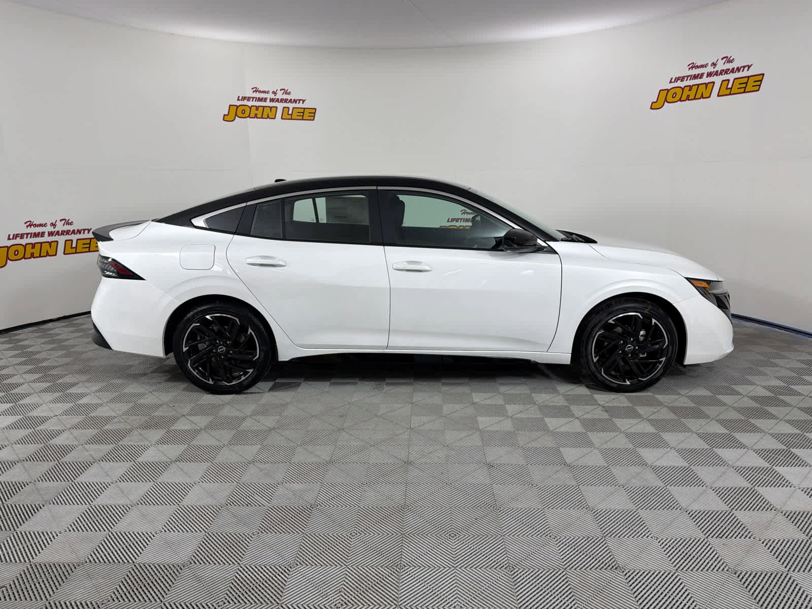 New 2026 Nissan Sentra SR w/ Floor Mat Package image 7