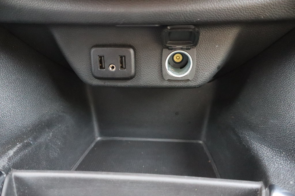 Used 2023 Chevrolet Traverse LS AWD/4WD image 18