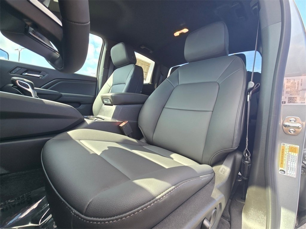 New 2025 Chevrolet Colorado LT w/ LT Convenience Package image 10