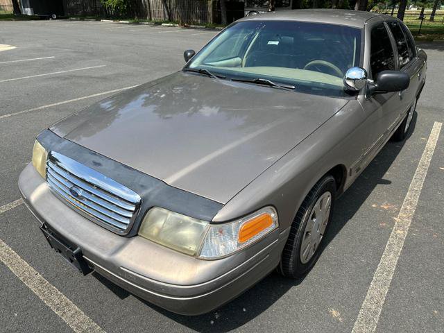 Used 2006 Ford Crown Victoria Police Interceptor RWD image 1