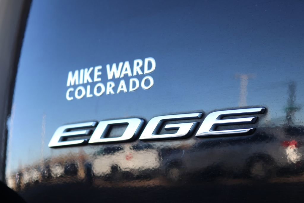 Used 2017 Ford Edge Titanium image 29
