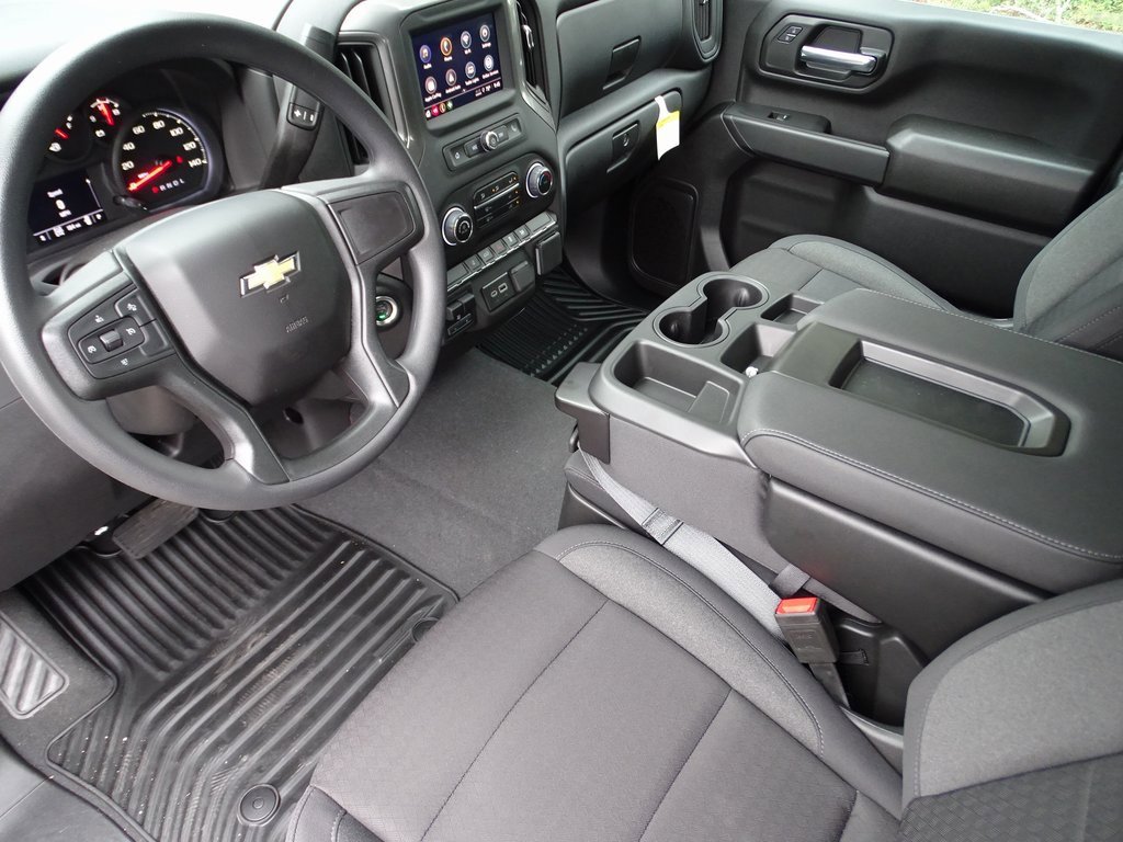 Used 2025 Chevrolet Silverado 2500 Custom w/ Custom Convenience Package image 6