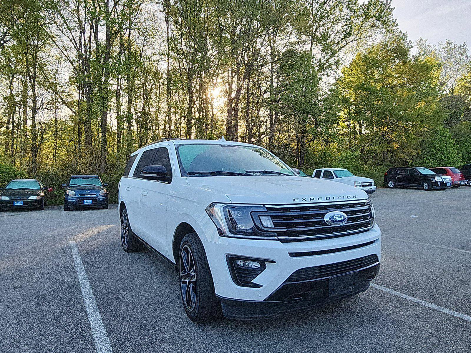 Used 2021 Ford Expedition Limited image 7