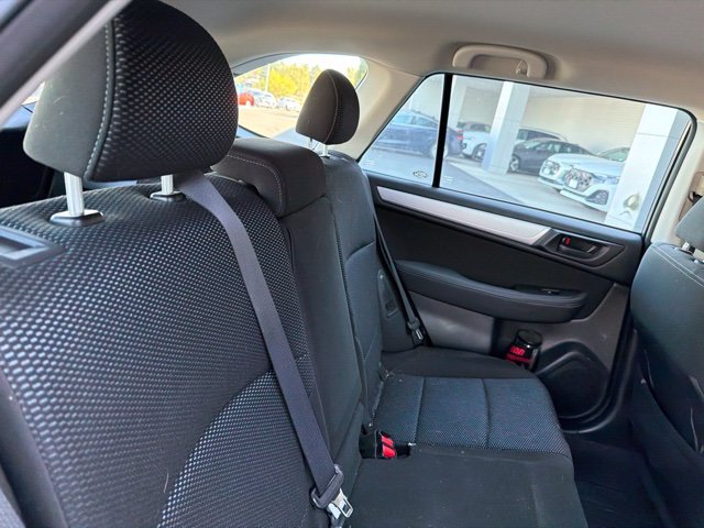 Used 2018 Subaru Outback 2.5i AWD/4WD image 12