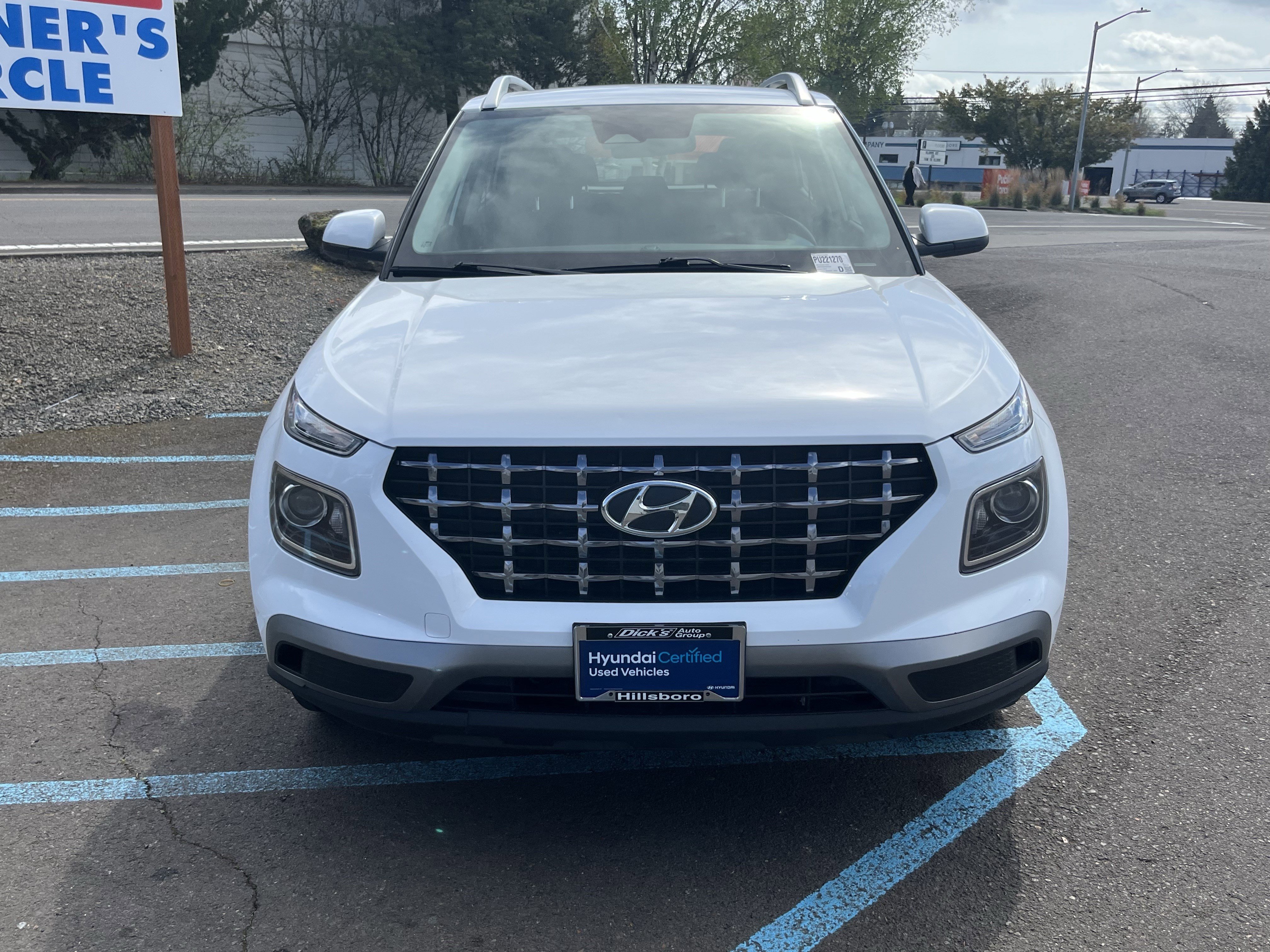 Certified 2023 Hyundai Venue SEL image 8