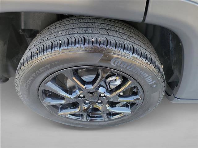 Used 2024 Jeep Compass Latitude w/ Altitude Special Edition AWD/4WD image 11