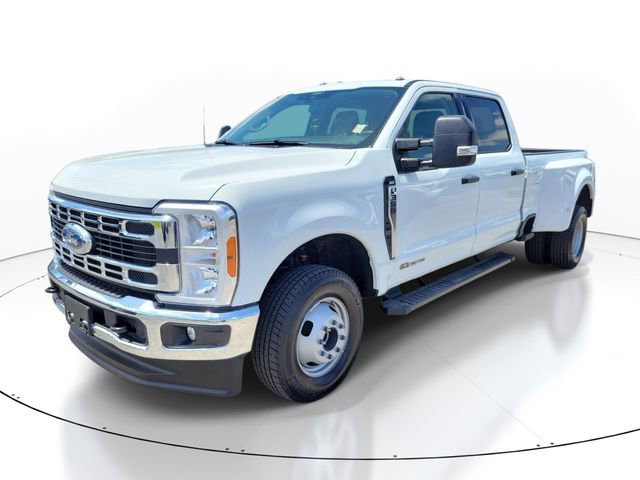 Used 2026 Ford F350 XLT image 4