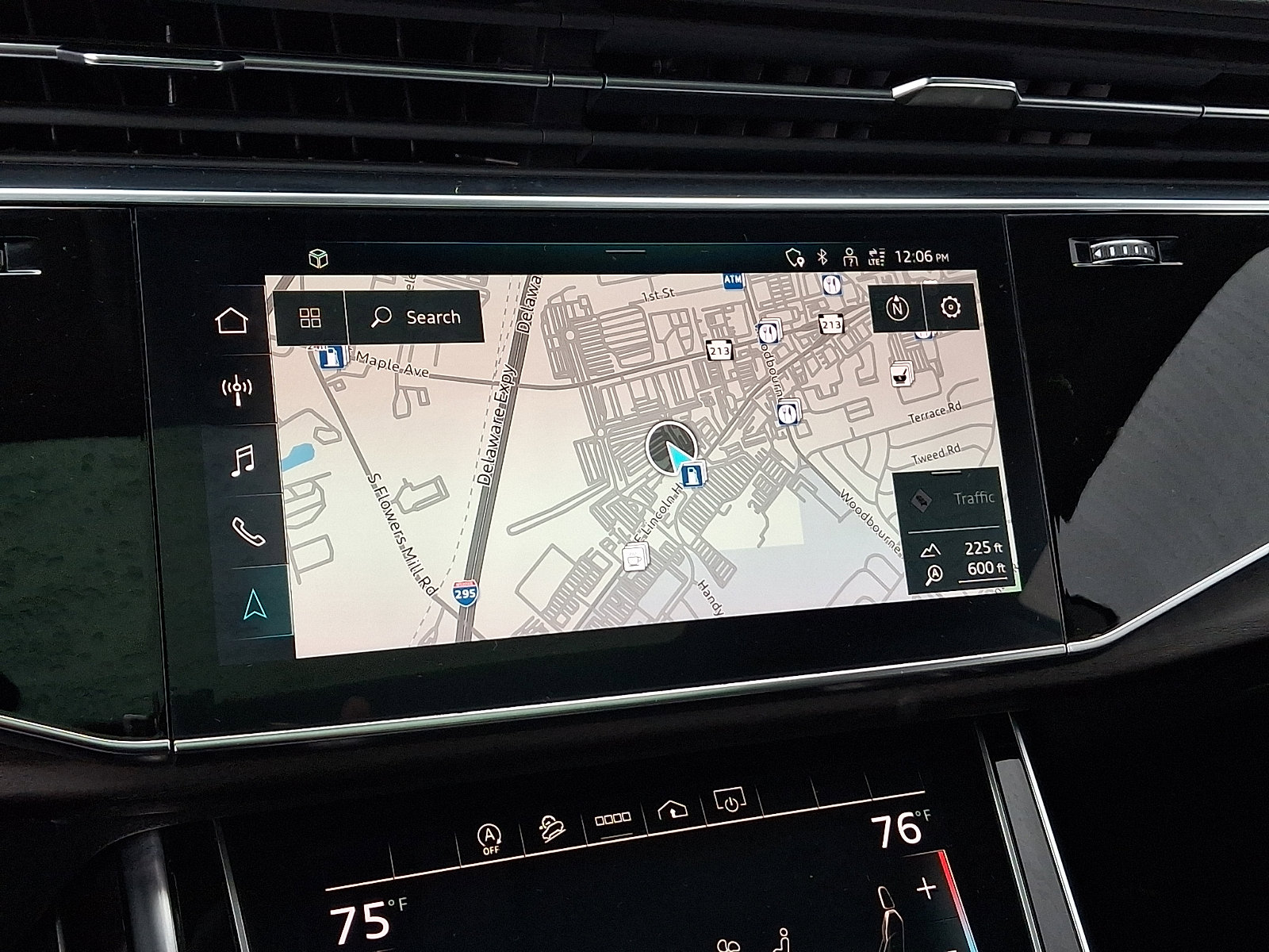 Used 2022 Audi Q8 Premium Plus image 17