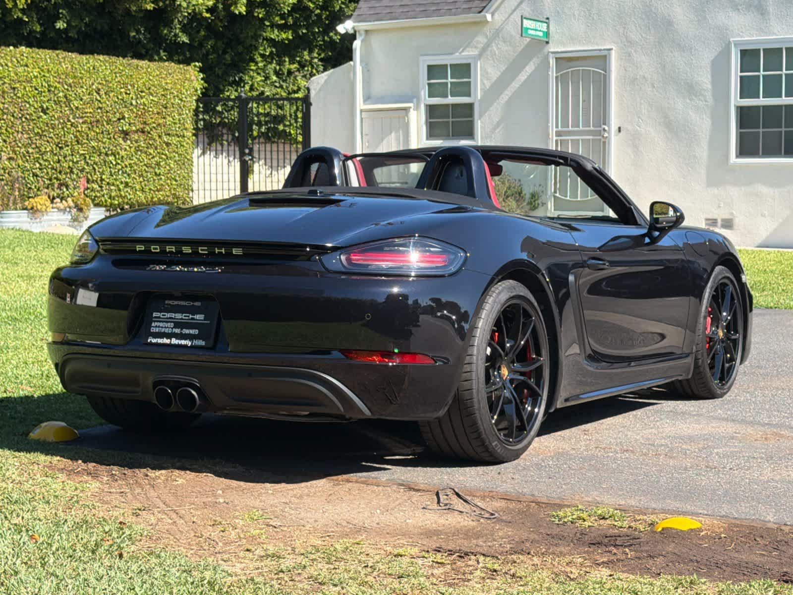 Certified 2025 Porsche 718 Boxster S RWD image 8