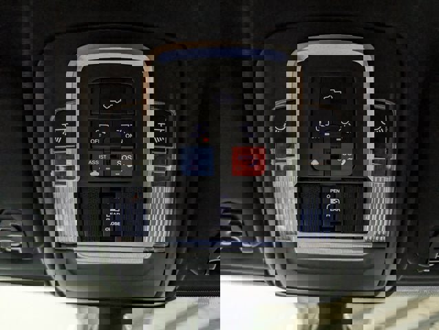 Used 2019 RAM 3500 Laramie image 25