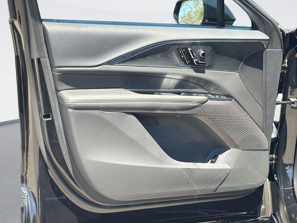 Certified 2024 Cadillac Lyriq Luxury RWD image 18