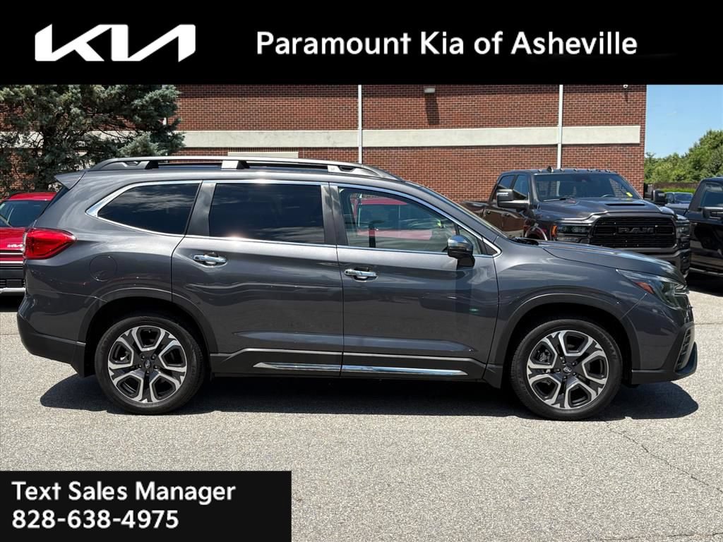 Used 2023 Subaru Ascent Touring AWD/4WD image 6